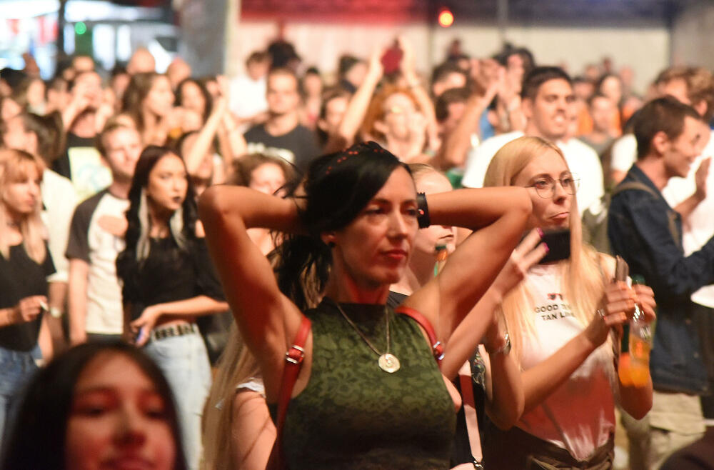 <p>Zečević kazao da su pokazali da se i u dobra korone može uspješno organizovati festival</p>