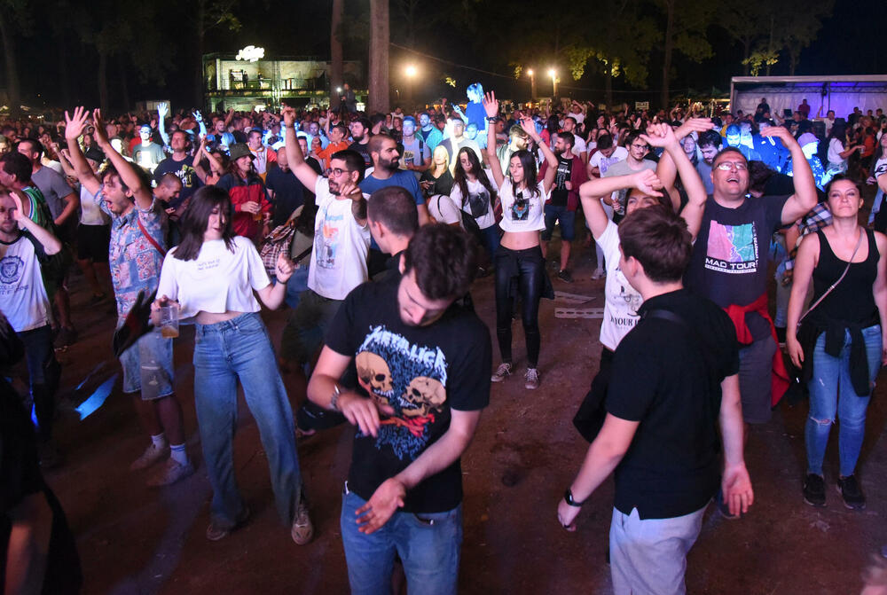 <p>Zečević kazao da su pokazali da se i u dobra korone može uspješno organizovati festival</p>