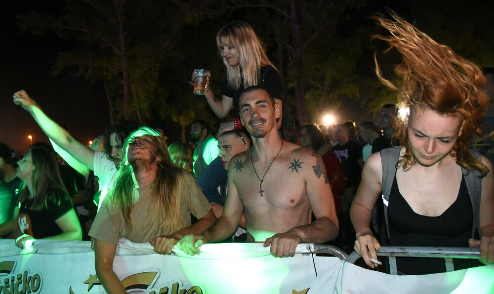 <p>Zečević kazao da su pokazali da se i u dobra korone može uspješno organizovati festival</p>