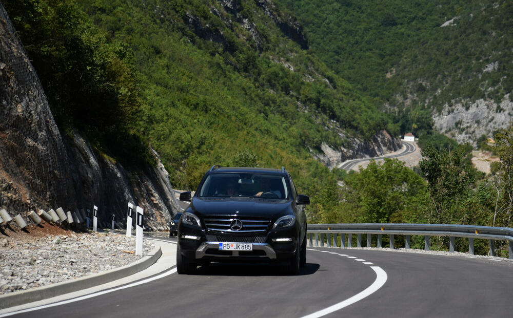 <p>Otvaranjem graničnog prelaza Zatrijebačka Cijevna, Gusinje je postalo najbliža opština sa sjevera Podgorici, a ne najdalja, ako se putuje preko Crne Gore</p>