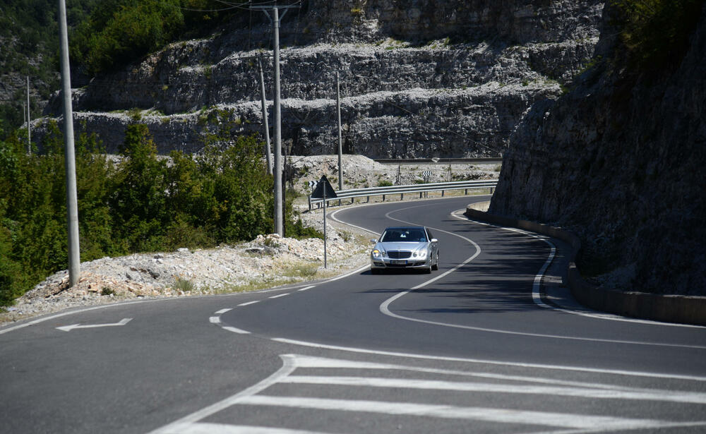 <p>Otvaranjem graničnog prelaza Zatrijebačka Cijevna, Gusinje je postalo najbliža opština sa sjevera Podgorici, a ne najdalja, ako se putuje preko Crne Gore</p>