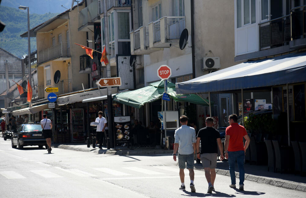 <p>Otvaranjem graničnog prelaza Zatrijebačka Cijevna, Gusinje je postalo najbliža opština sa sjevera Podgorici, a ne najdalja, ako se putuje preko Crne Gore</p>