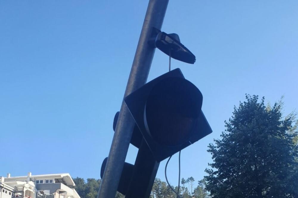 Oboreni semafor, Foto: Jadranka Ćetković