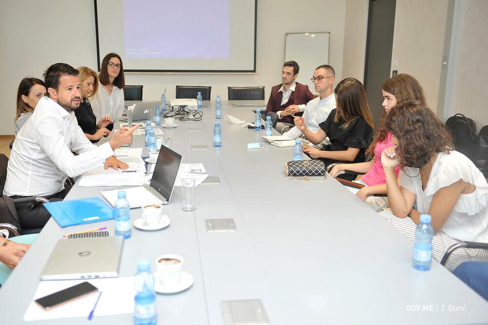 Milatović sa kandidatima, Foto: Vlada Crne Gore/Zoran Đurić