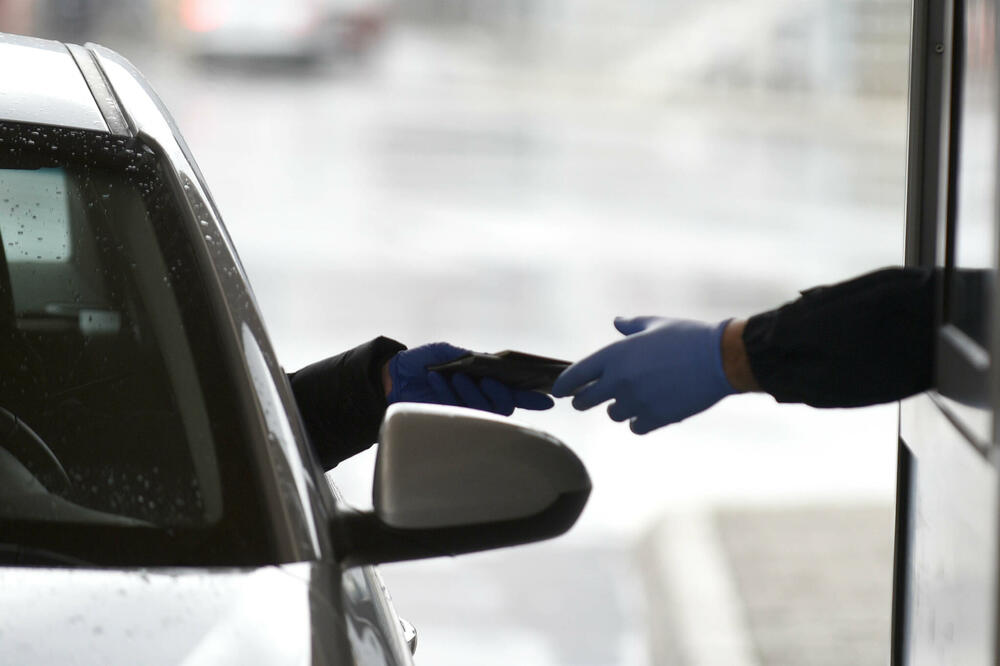 Na graničnim prelazima izdato 148 rješenja o samoizolaciji (ilustracija), Foto: BORIS PEJOVIC