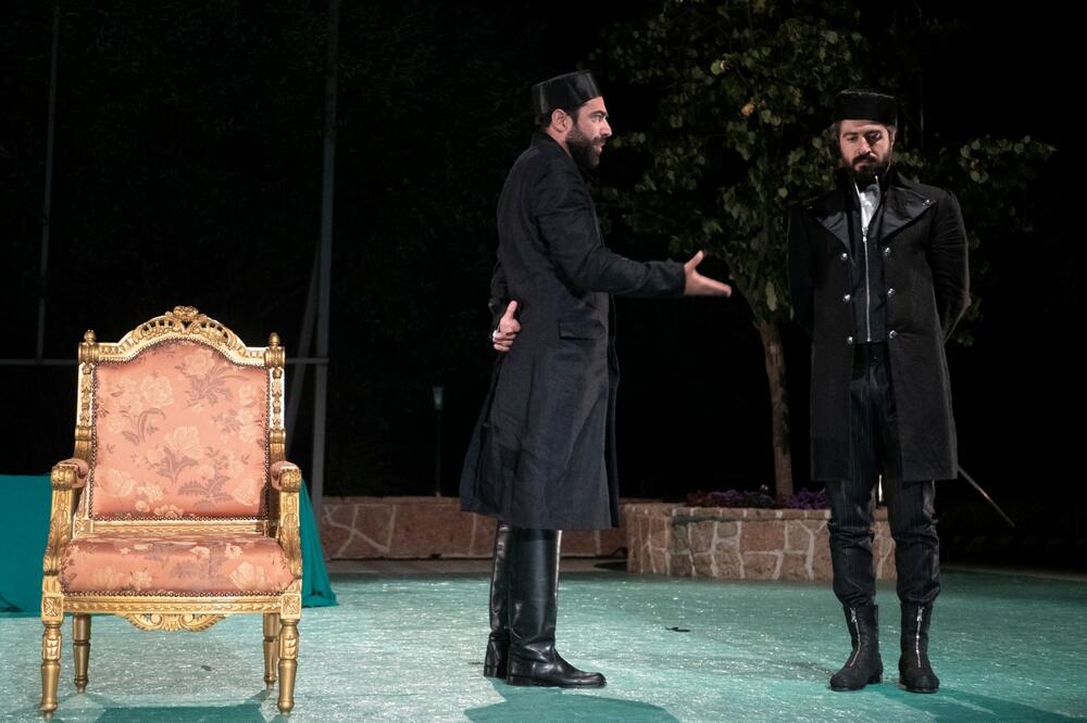 Sa premijere "Zelena čoja Montenegra", Foto: Slaven Vilus - Grad teatar