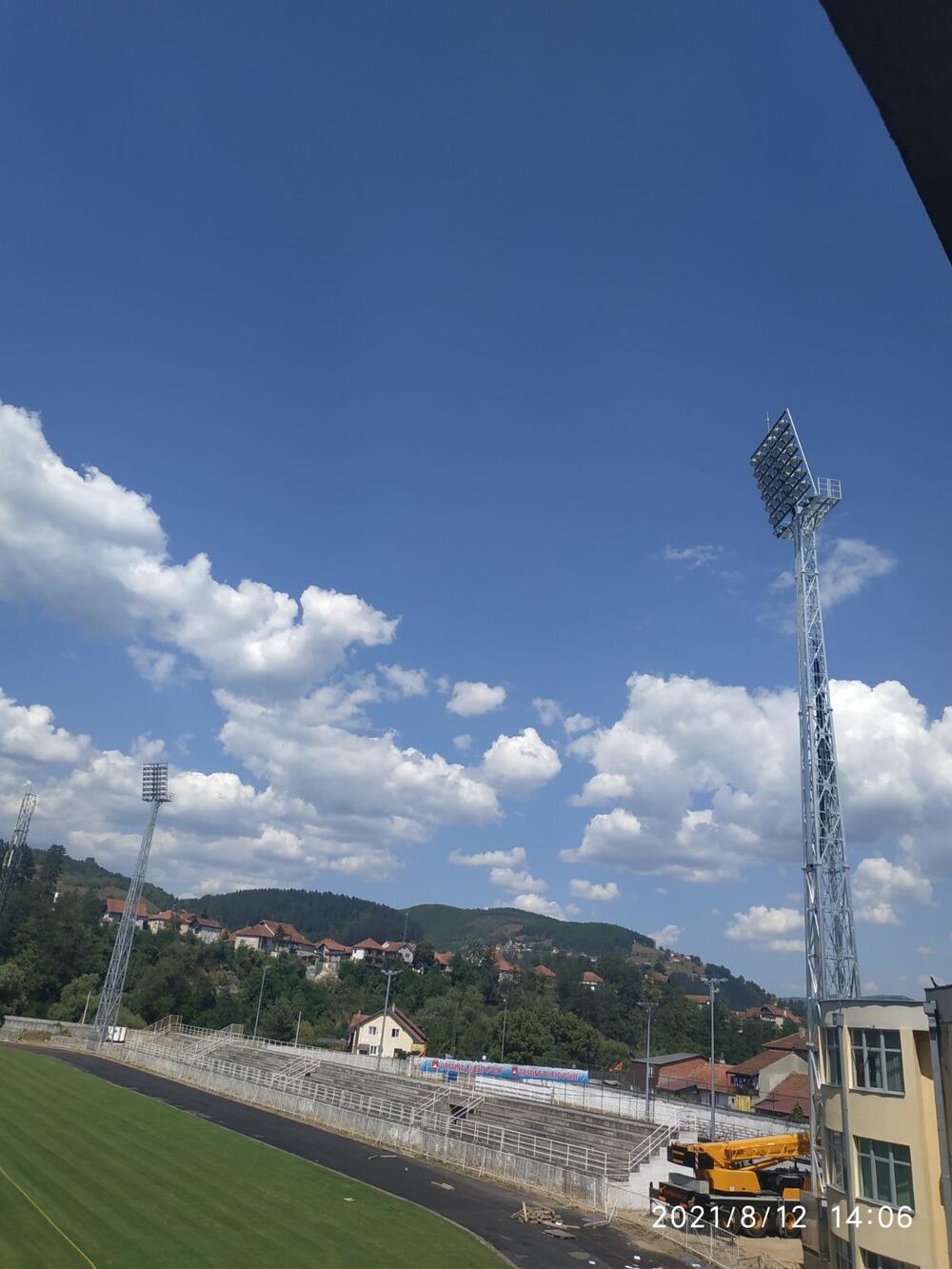 <p>Direktor Sportsko-rekreacionog centra kazao da će reflektori, pored utakmica, olakšati treninge i rekreaciju u noćnim terminima</p>