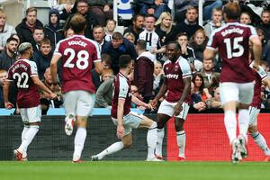 Goleada na "Sent Džejms parku": Furiozno drugo poluvrijeme Vest...