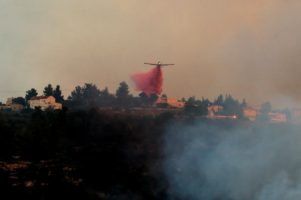 Gašenje požara, Foto: Reuters