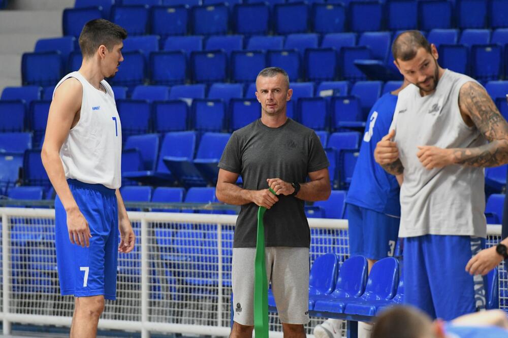 Danilo Nikolić i Vladimir Micov na današnjem treningu, Foto: KK Budućnost Voli