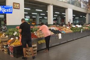 Lubenica ima viška, ali paradajz uvozimo