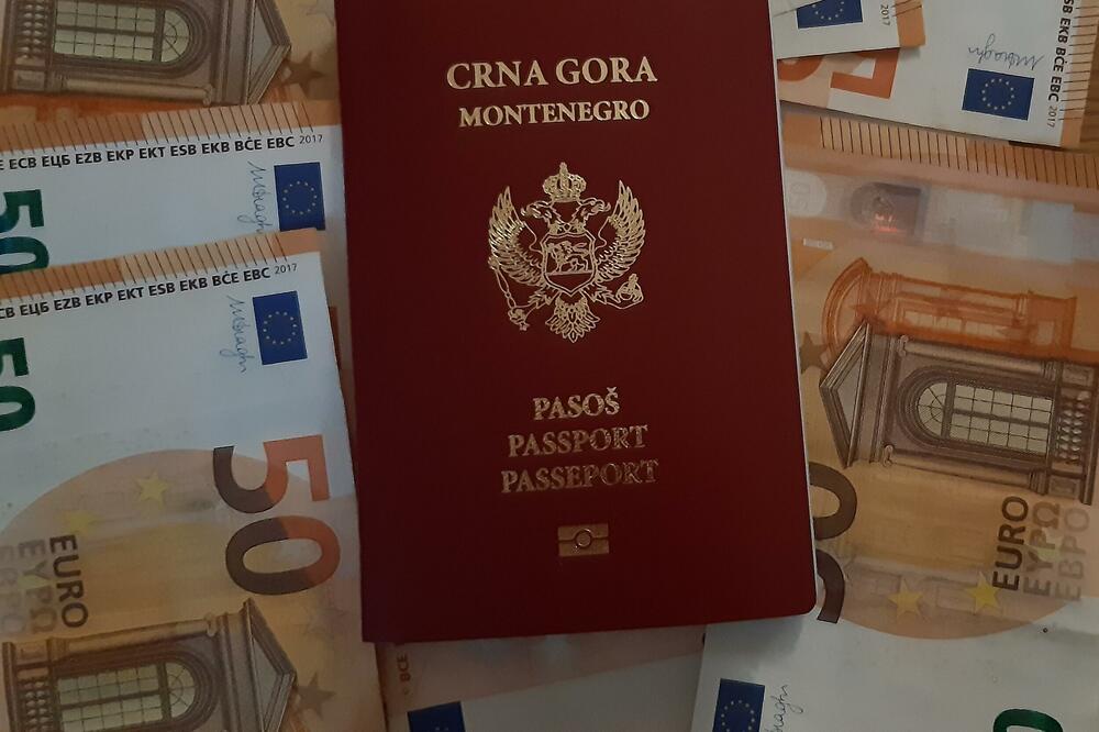 Najviše crnogorskih pasoša “prodato” Rusima i Kinezima (ilustracija), Foto: Vijesti