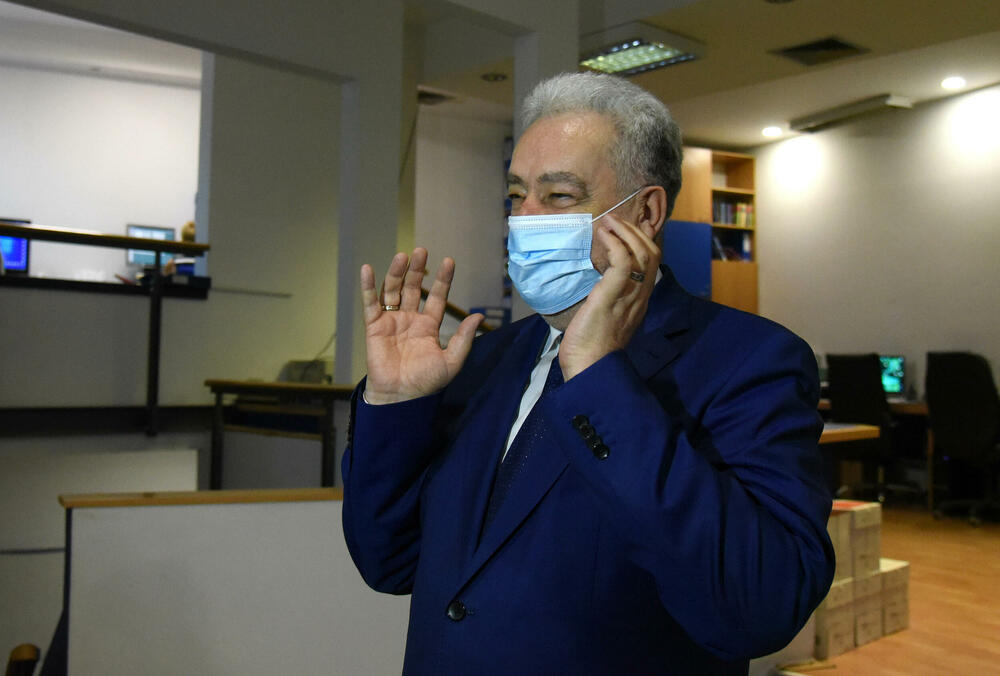 <p>"Vrijednosti koje gajimo, naša misija i vizija nas usmjeravaju naprijed, i bez obzira na sve teške dana i nemile događaje, nećemo odustati od profesionalnog izvještavanja i informisanja građanki i građana", kazala je izvršna direktorica TV Vijesti i kompanije "Daily Press" Marijana Bojanić</p>