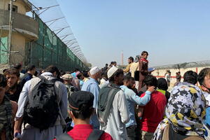 Oko 5.000 ljudi na kabulskom aerodromu čeka evakuaciju
