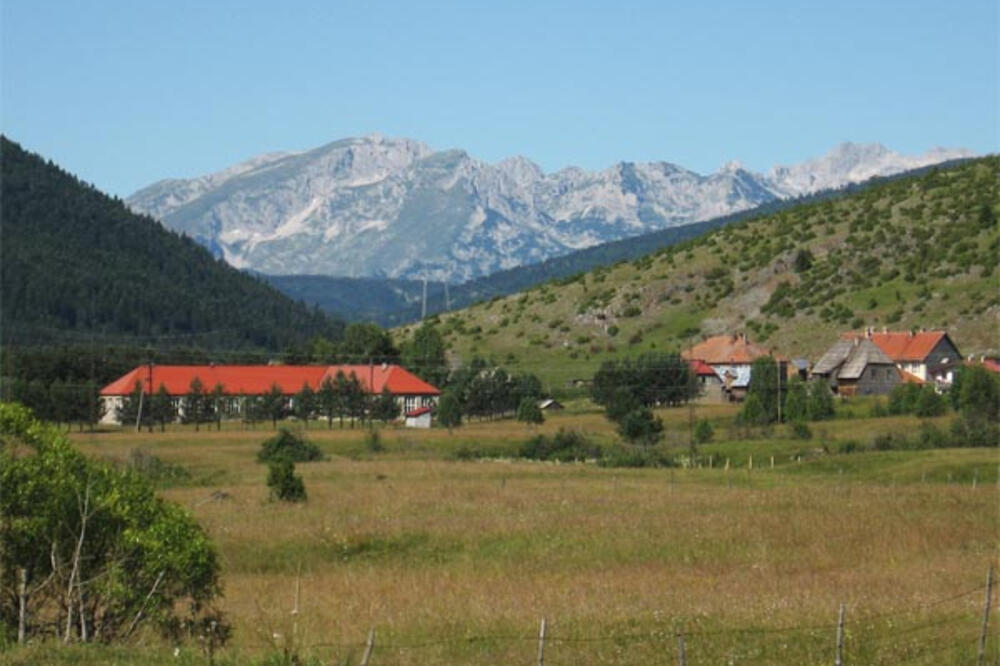 Selo Kosanica kod Pljevalja, Foto: Goran Malidzan