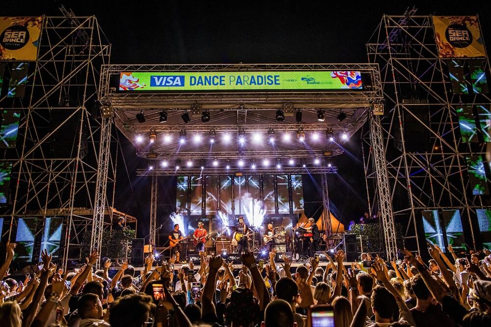 Bajaga sa bendom nastupio na otvaranju festivala, Foto: Sea Dance