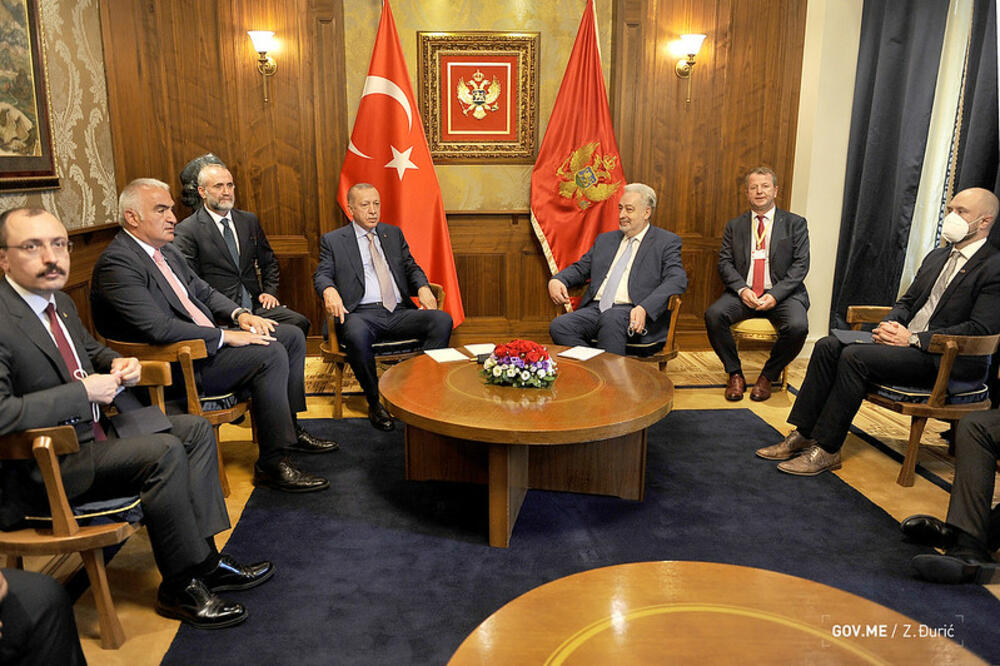 Redžep Tajip Erdogan, Zdravko Krivokapić