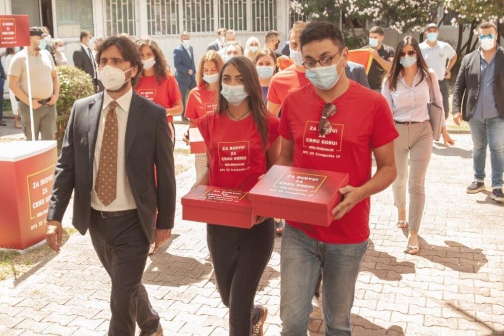 DPS predaje listu za izbore, Foto: DPS Budva