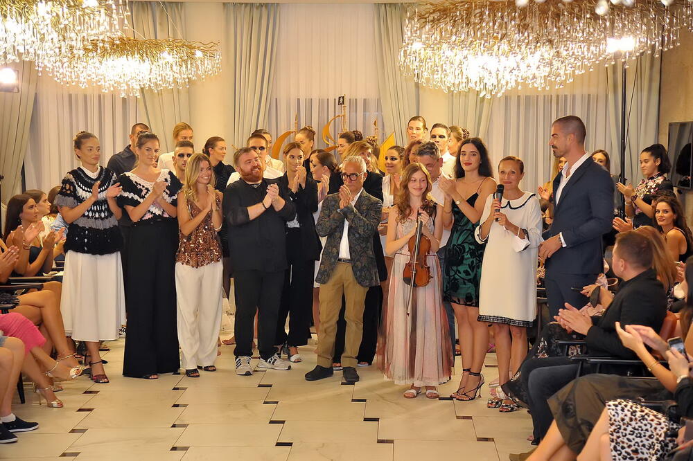 Učesnici manifestacije Smotra Umjetnost i moda, Foto: Fabrika