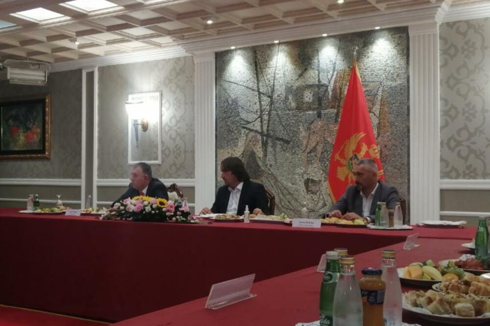 Sa radnog doručka, Foto: Jelena Jovanović