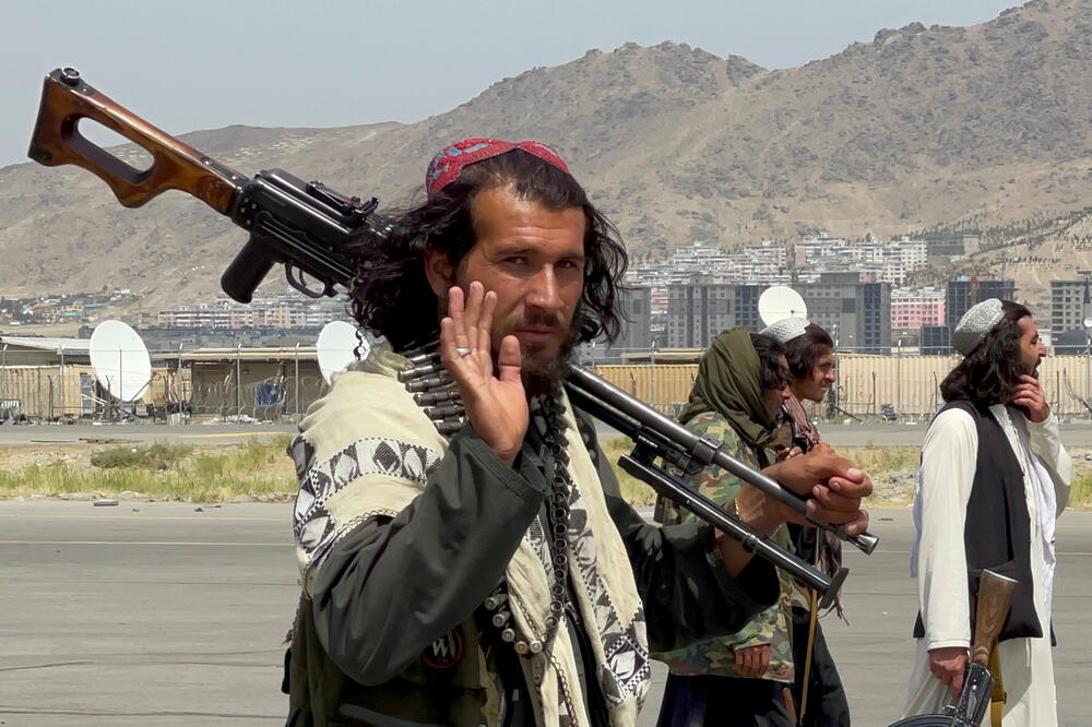 Talibani juče na aerodromu u Kabulu, Foto: Reuters