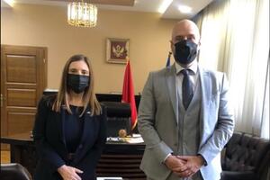 Stjuart: Australija podržava spoljnopolitički kurs Crne Gore