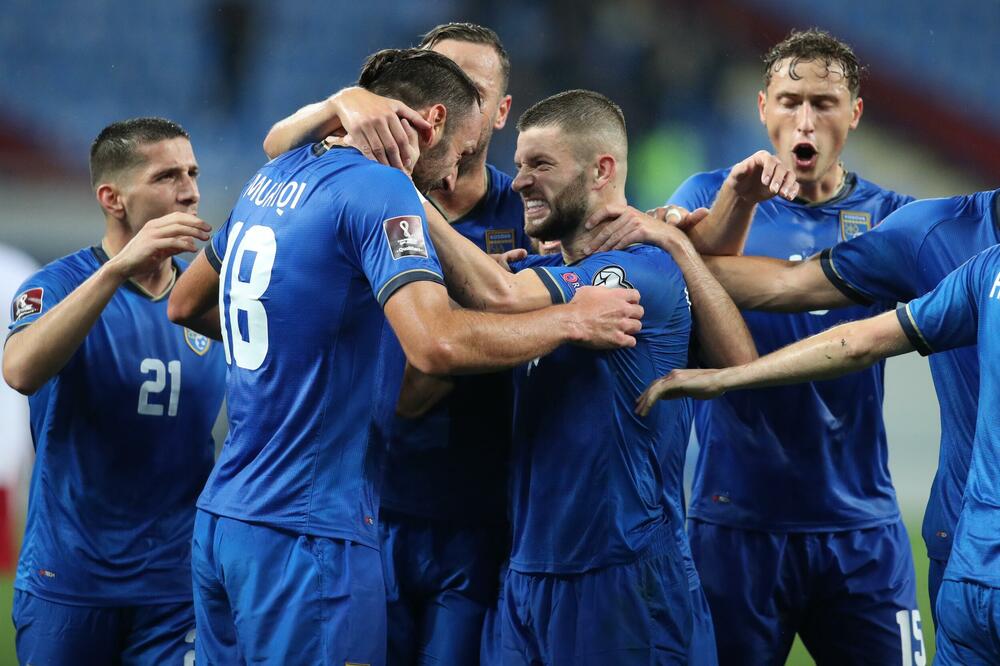 Vedat Murići slavi sa saigračima, Foto: REUTERS