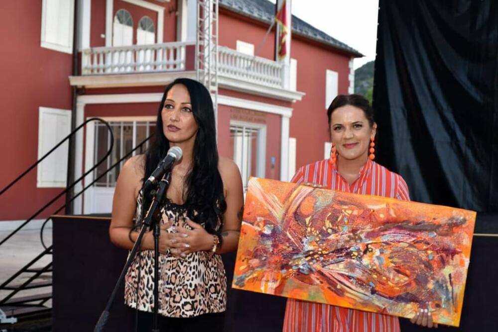 Sve je počelo na Cetinju: Jelena Vušurović (lijevo) 