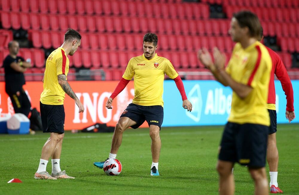 Stevan Jovetić, Trening fudbalska reprezentacija Crne Gore