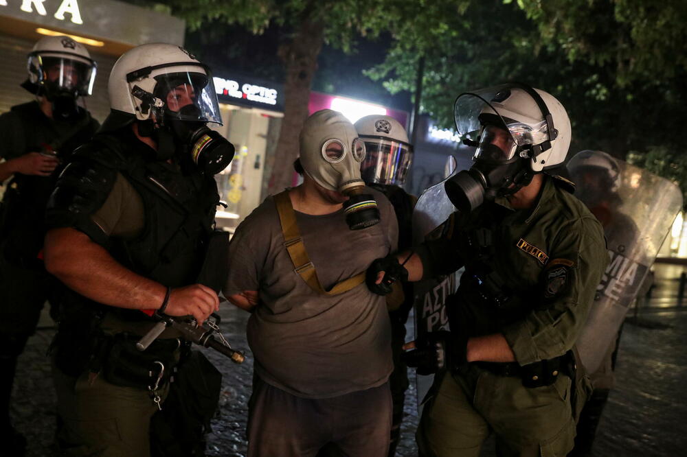 Sa protesta protivnika vakcinacije u Atini, Foto: Reuters