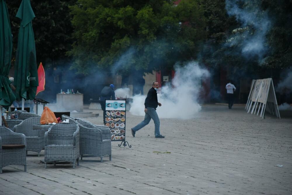 <p>U galeriji slika fotoreportera i novinara redakcije "Vijesti" pogledajte kako su od ranih jutarnjih sati protekla dešavanja na Cetinju</p>