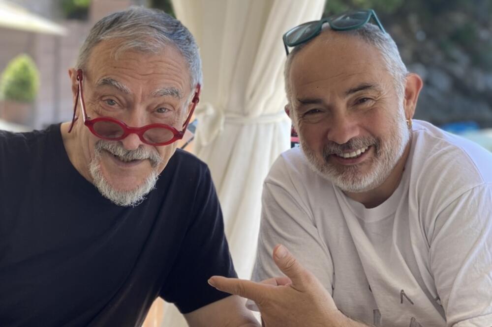 Komar (lijevo) sa svojim crnogorskim domaćinom Maratom Geljmanom, Foto: Privatna arhiva