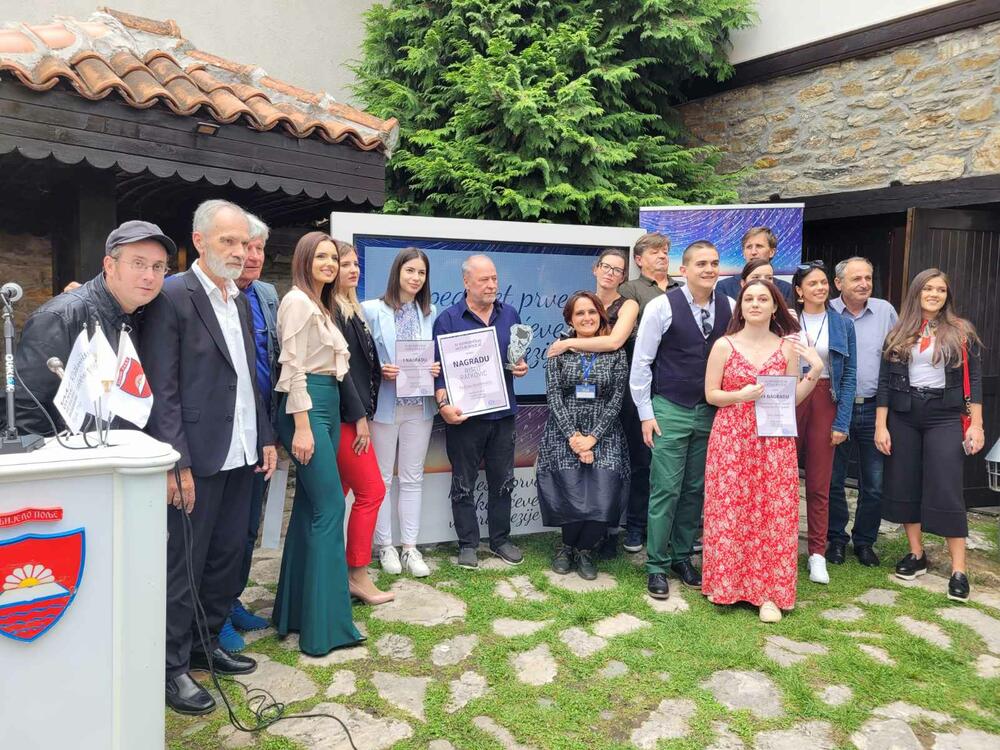 <p>Podgoričanka Nataša Gudelj dobitnica je prve nagrade za mlade pjesnike</p>