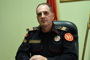 Gorović: Veljović pozivao policiju da skine uniforme