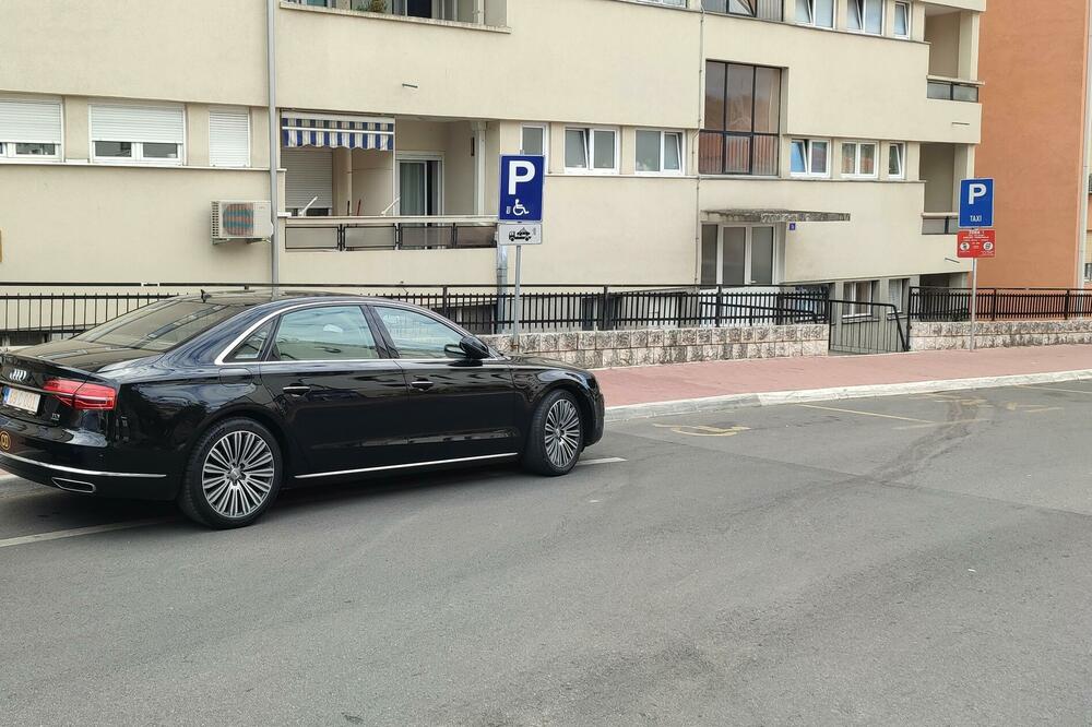 I diplomate prave prekršaje u Tivtu, Foto: Siniša Luković