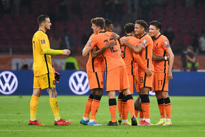 Van Gal ushićen: Ovo nije normalno, imam fantastičnu grupu