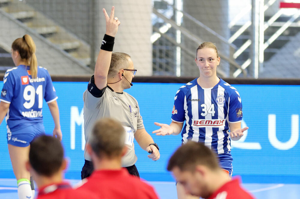 Dijana Mugoša slavi gol protiv Budućnosti, Foto: Ivan Brkić/RK Podravka