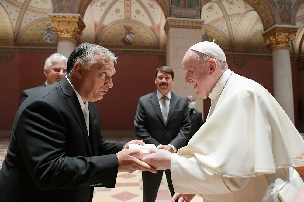 Orban i papa Franjo