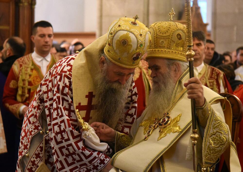 Joanikije i Amfilohije na Saboru u crkvi Sv. Vasilija Ostroškog u Nikšiću krajem 2019.