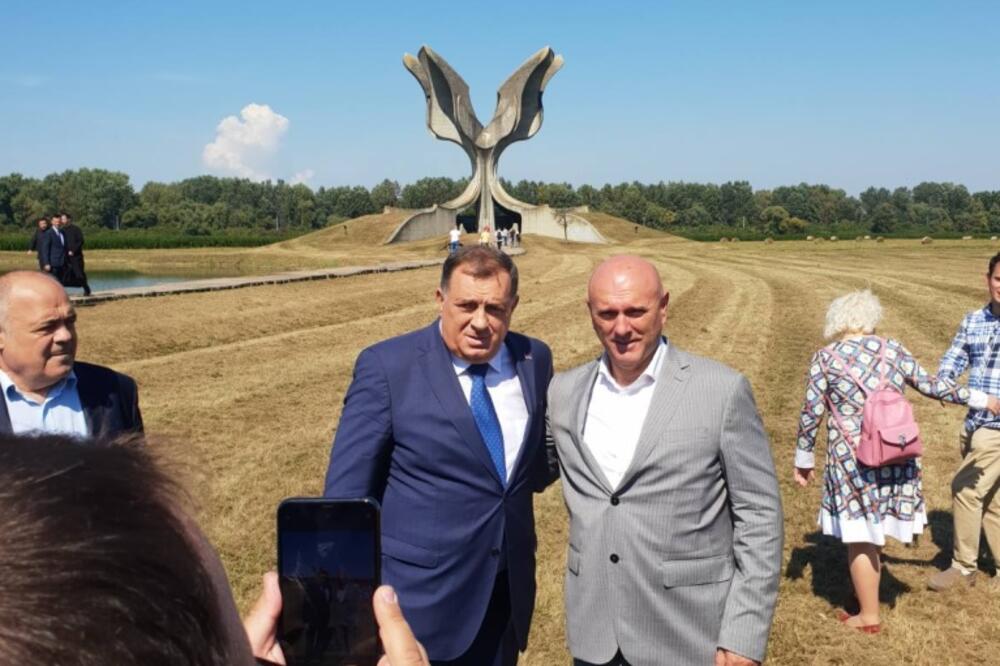Dodik i Carević u Jasenovcu, Foto: Opština Budva