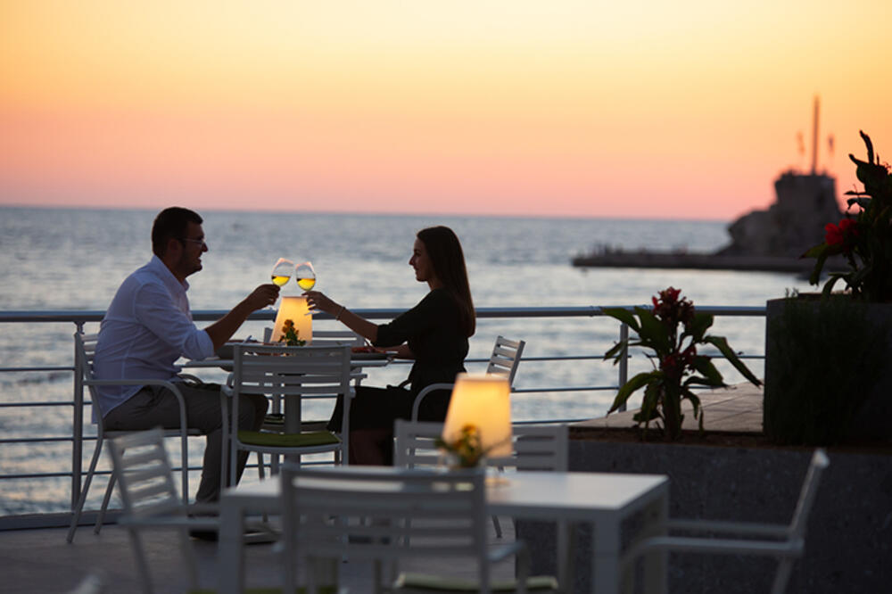 Foto: Gradska kafana