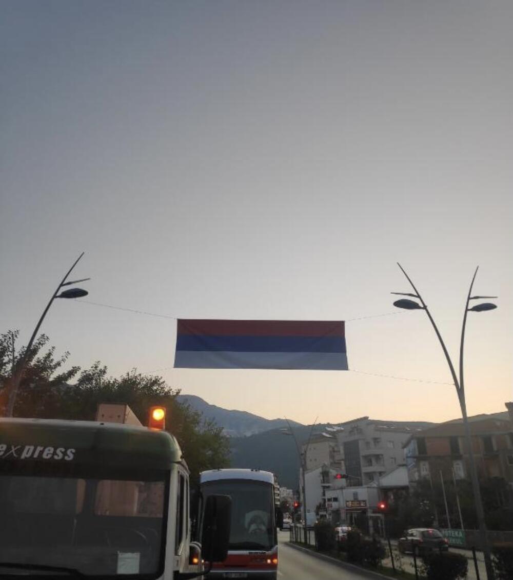 <p>Srbija i bosnskohercegovački entitet Republika Srpska danas obilježavaju Dan srpskog jedinstva, slobode i nacionalne zastave - 15. septembar, kojim se obilježava 103. godišnjica proboja Solunskog fronta u Prvom svjetskom ratu</p>