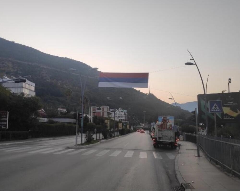 <p>Srbija i bosnskohercegovački entitet Republika Srpska danas obilježavaju Dan srpskog jedinstva, slobode i nacionalne zastave - 15. septembar, kojim se obilježava 103. godišnjica proboja Solunskog fronta u Prvom svjetskom ratu</p>