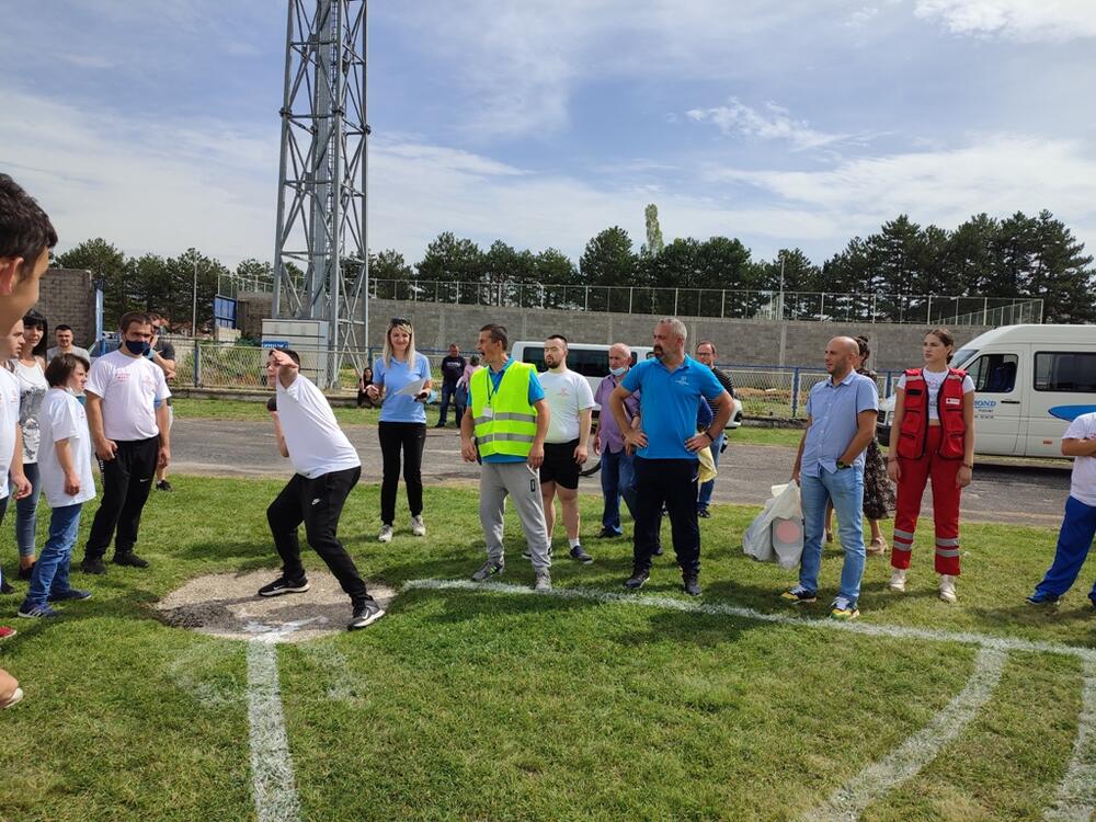 <p>„Na takmičenju su učestvovali članovi našeg kluba koji su korisnici Dnevnog centra, polaznici inkluzivnog obrazovanja, učenici Specijalnog odjeljenja škole 'Olga Golović', kao i Udruženje roditelja“</p>