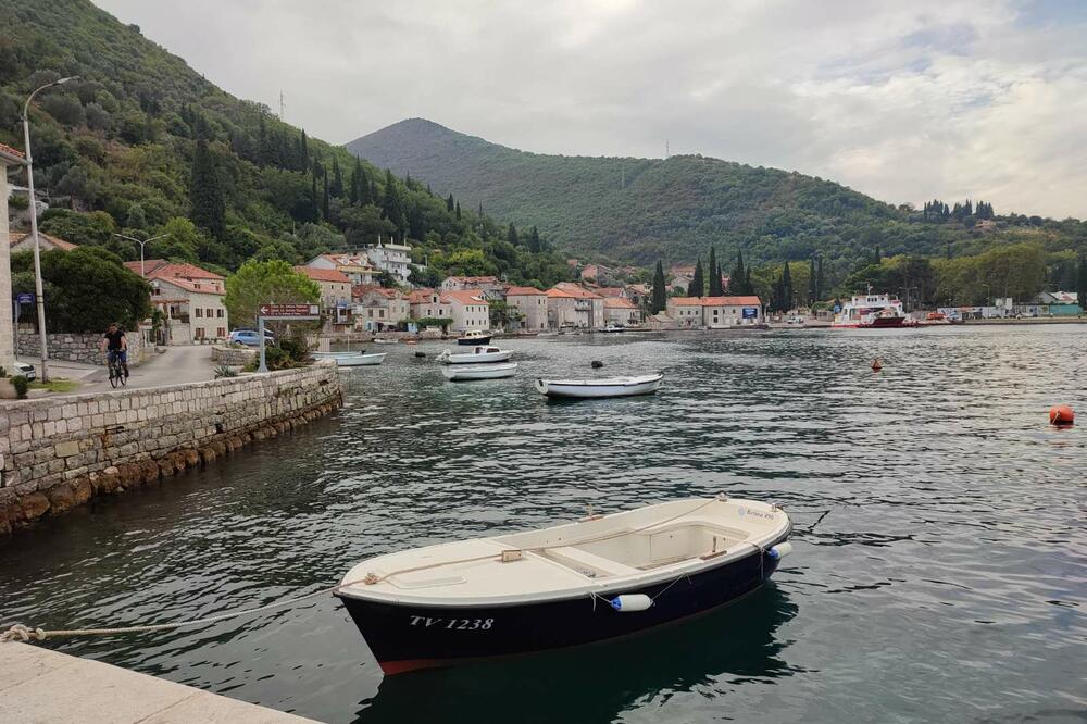 Tivat (ilustracija), Foto: Siniša Luković