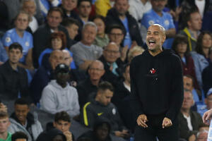 Navijači poručili Gvardioli: Gledaj svoja posla