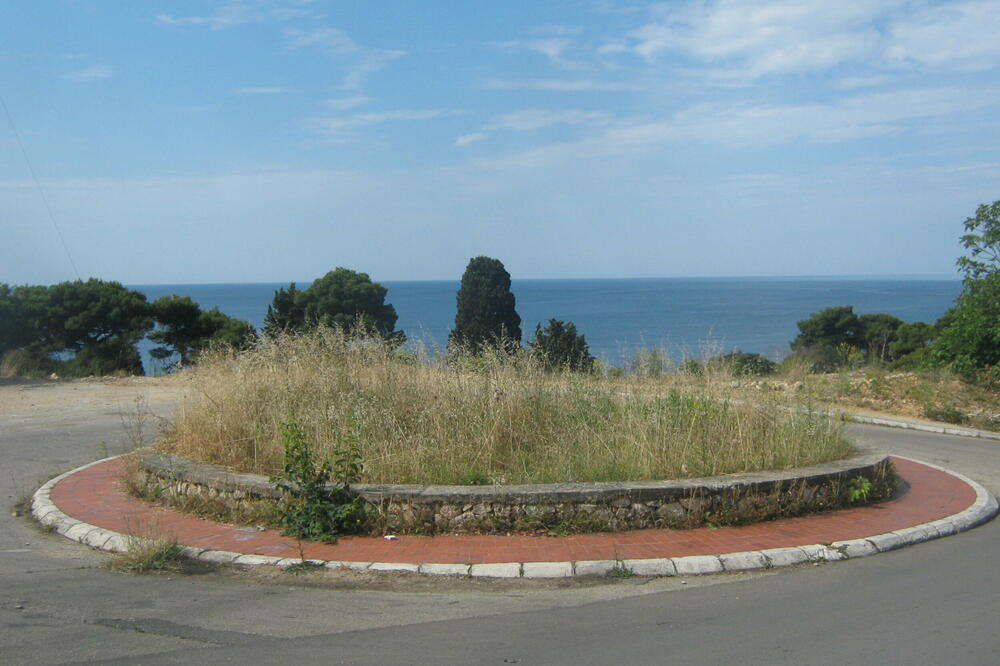 ”Rokšped” hotel kupio 2006. godine:Lokacija nekadašnjeg hotela “Galeb”, Foto: Samir Adrovic