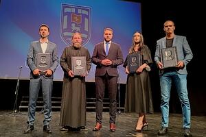 Nagrada oslobođenja Nikšića za Amfilohija i proslavljene sportiste