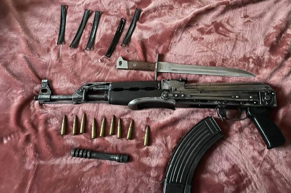 Dio oduzetog oružja, Foto: Uprava policije