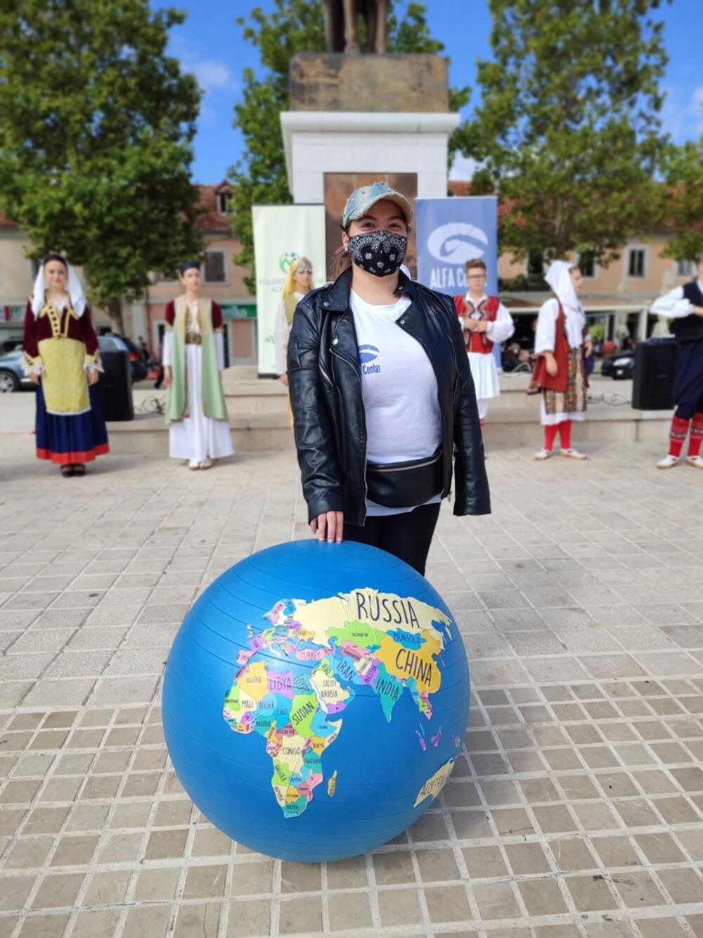 <p>„Cilj ove aktivnosti je jačanje ideala mira, kako u Nikšiću, tako i u cijeloj Crnoj Gori. Zadatak svih članova zajednice je obezbjeđivanje optimalnih uslova za razvoj tolerantnog i demokratskog društva“</p>